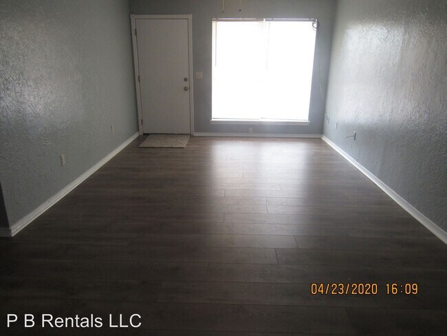 Foto del edificio - 3 br, 1 bath House - 2523 NW 38th Place