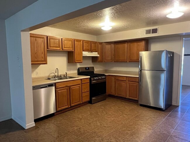 Foto del edificio - 8902 Aztec Rd NE