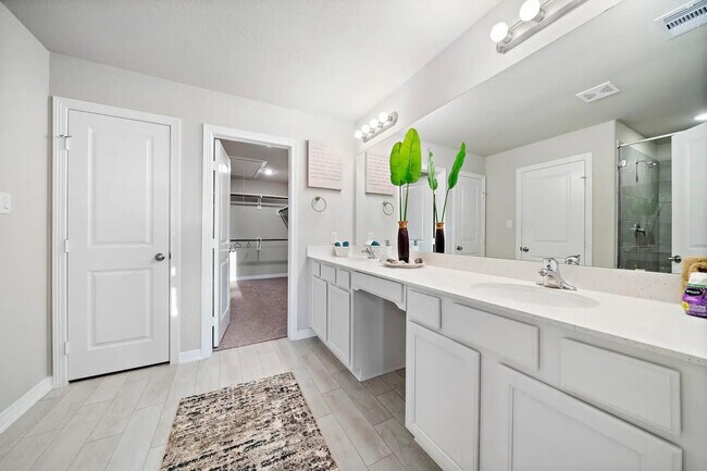 Foto del edificio - 714 Lee St