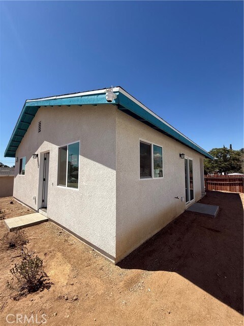Building Photo - 1332 Olivine Ave
