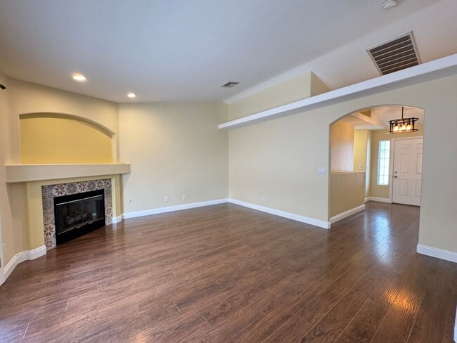 Building Photo - 5417 Redview Ct