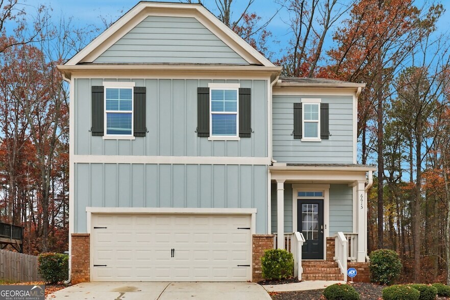 Foto principal - 6615 Bluffview Dr