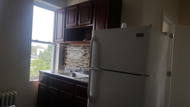 Foto del edificio - 90 Lake St