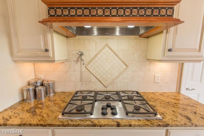 Building Photo - 6 br, 5 bath House - 2000 Carriage Hills Dr