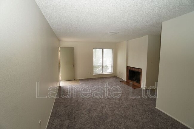 Building Photo - 7260 S Gaylord St