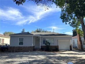 Building Photo - 2717 Crescent Ave