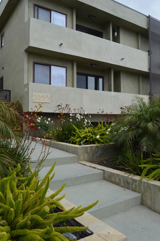 Foto del edificio - 3444 Keystone Ave