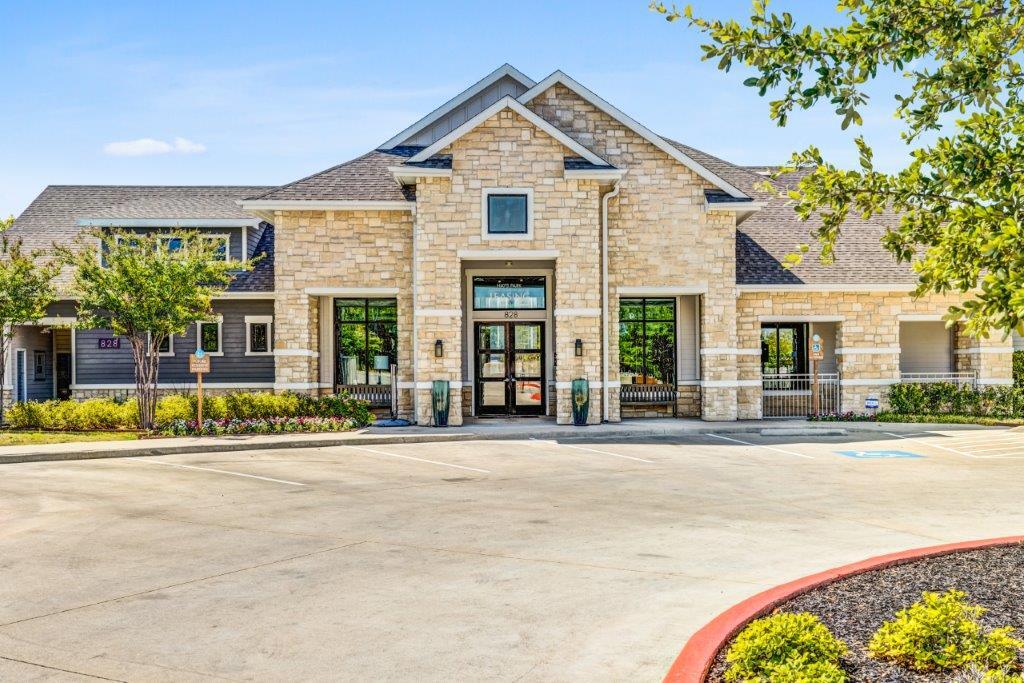 Hays Park Apartments 828 Bebee Rd Kyle, TX