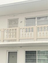 Building Photo - 20120 NE 2nd Ave