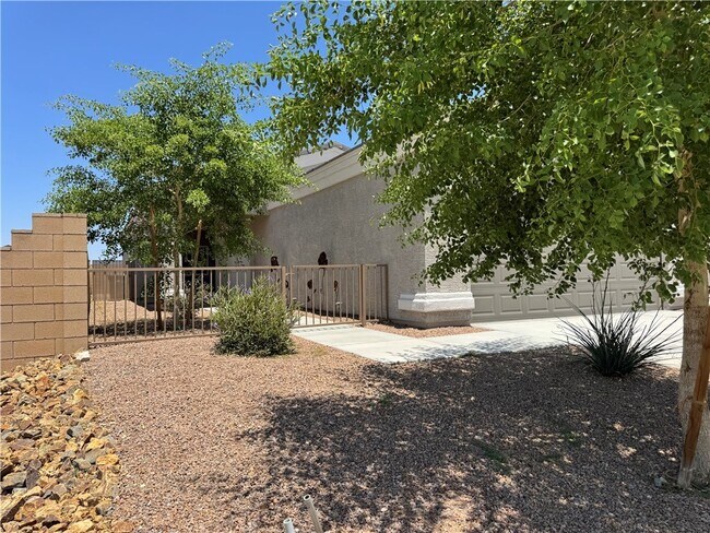 Building Photo - 2749 Wilderness Ln