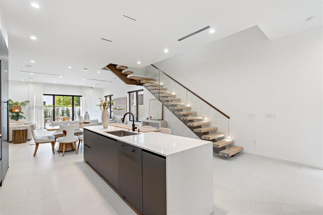 Foto del edificio - 1410 NE 5th St