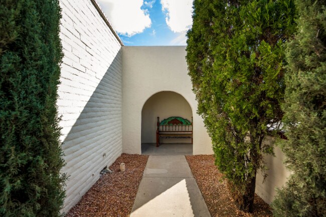 Building Photo - 2906 Sundown Rd