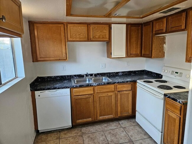 Foto del edificio - 2847 N 46th Ave
