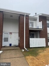 Building Photo - 275 Green St