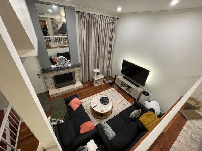 Building Photo - 4676 Don Lorenzo Dr