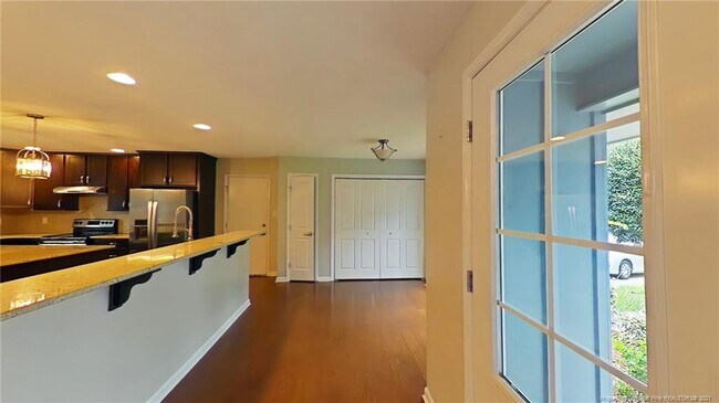 Foto del edificio - 6851 Uppingham Rd