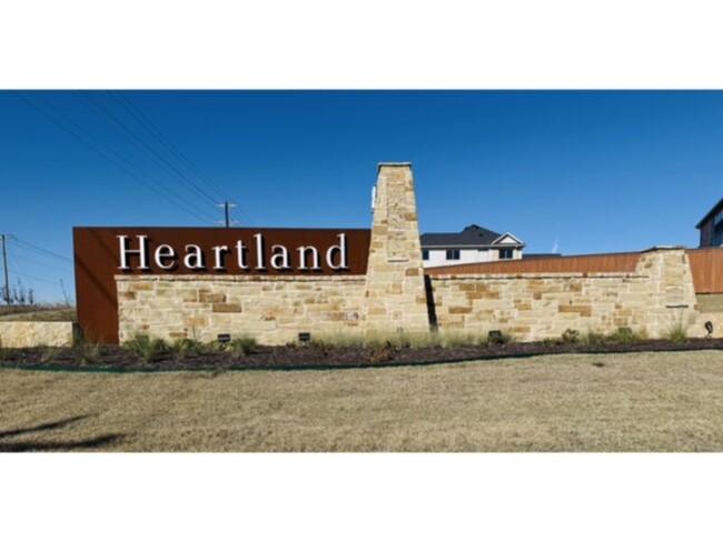 Building Photo - Charming 4-Bedroom Home in Heartland, Forn...