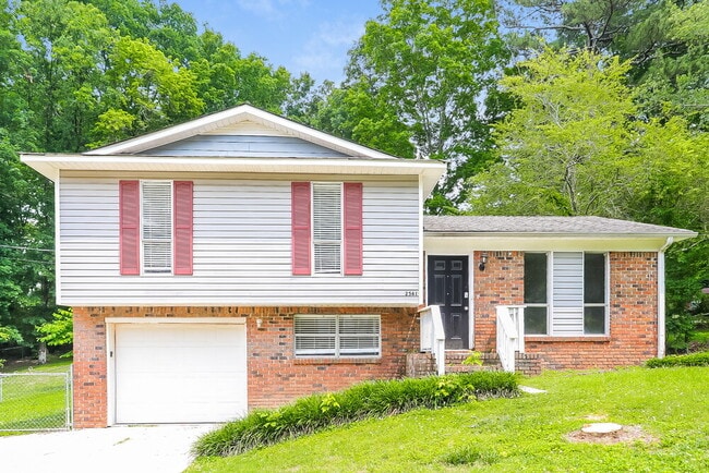 Building Photo - 2561 Gaylon St