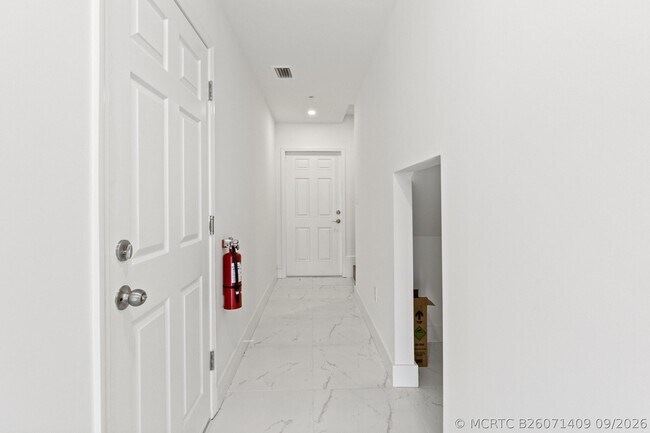 Foto del edificio - 4498 SW Port St Lucie Blvd