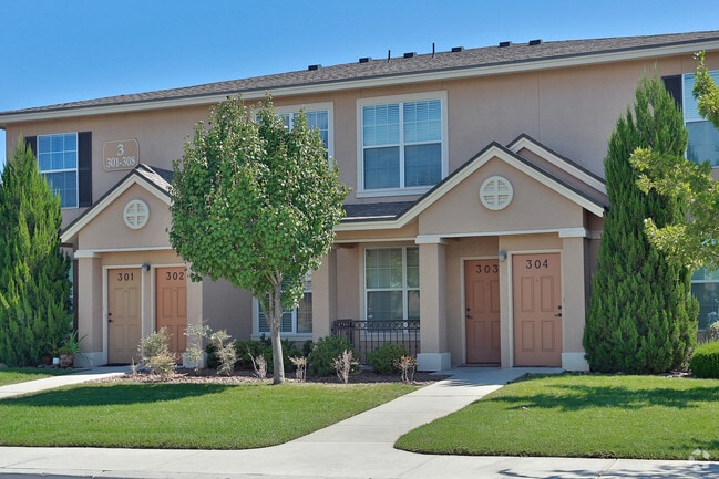 Building Photo - The Cottages at Edgemere