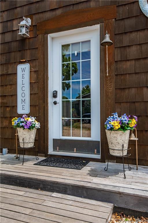 Building Photo - 11 Cove St