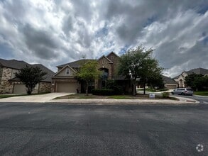 Building Photo - 5343 Osprey Oak