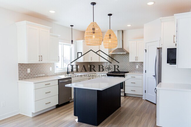 Foto del edificio - 4144 Genevieve Ln NW