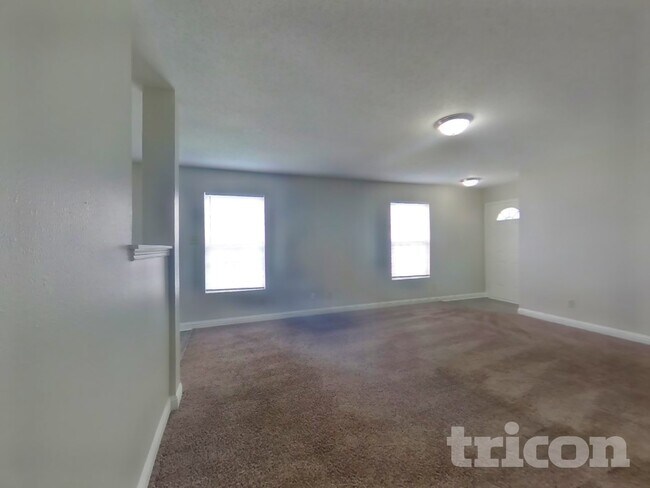 Foto del edificio - 8538 Bluff Point Dr
