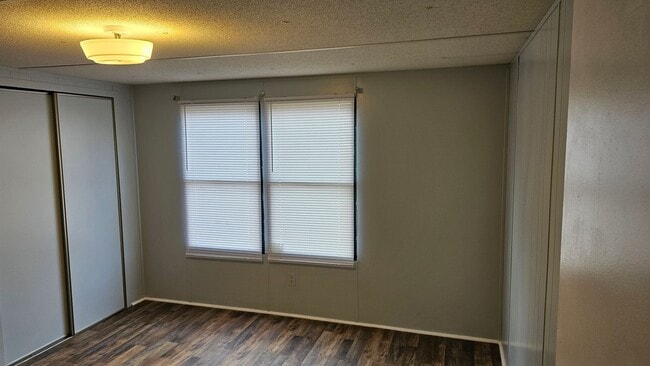 Building Photo - 2217 Glenburn Rd