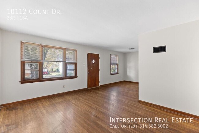 Photo - 10112 Count Dr House