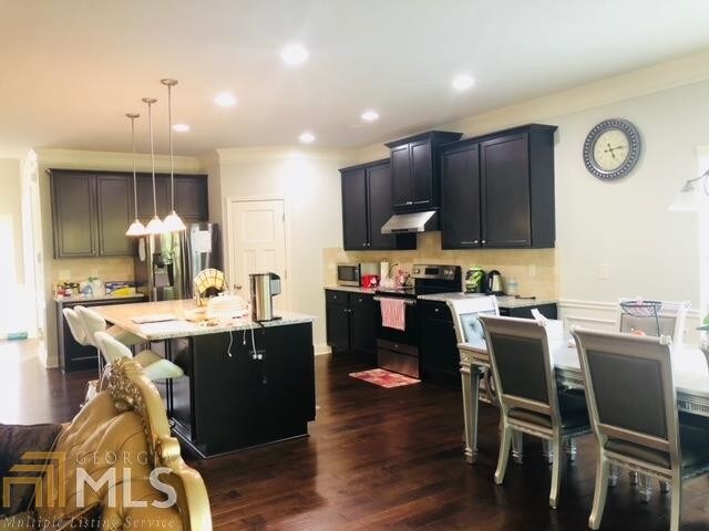 Foto del edificio - 1466 Castleberry Dr