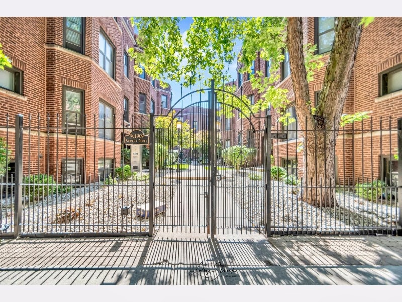 Foto principal - 903 W Cornelia Ave