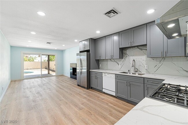 Building Photo - 3740 Lillo St