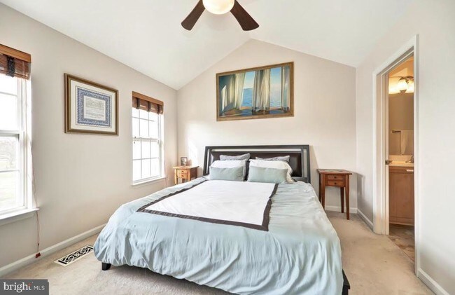 Foto del edificio - 108 Ridgemont Ave