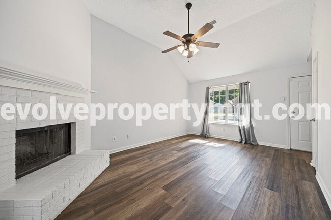 Foto del edificio - 8068 Port Douglas Dr