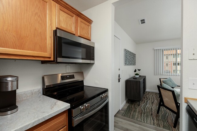 Foto del edificio - Pine Creek Apartments