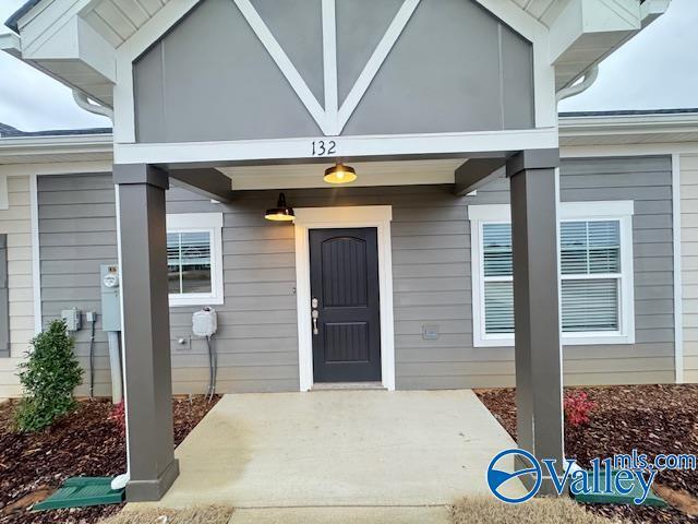 Foto del edificio - 132 Foster Wy Dr