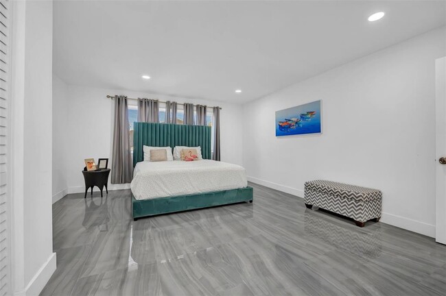 Foto del edificio - 326 SW 14th St