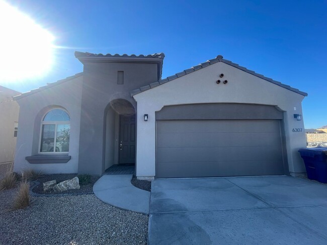 Building Photo - Beautiful Newly Constructed Home in Metro ...