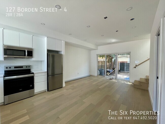 Building Photo - Brand New 2 Bed 1.5 Bath Coach House in Downtown Toronto