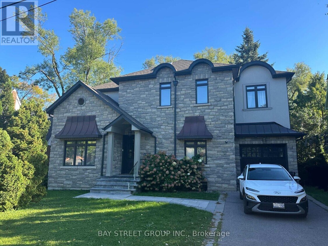Photo principale - 128 Thompson Ave