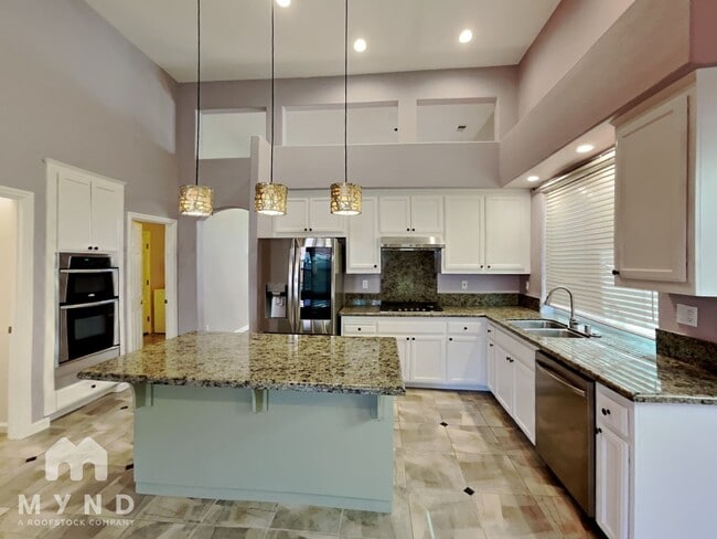Foto del edificio - 5684 Brionne Dr