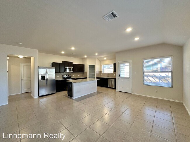 Foto del edificio - 4 br, 2 bath House - 3807 Endicott Drive
