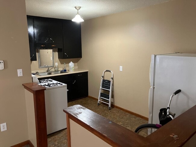 Building Photo - 414 N Mulberry St