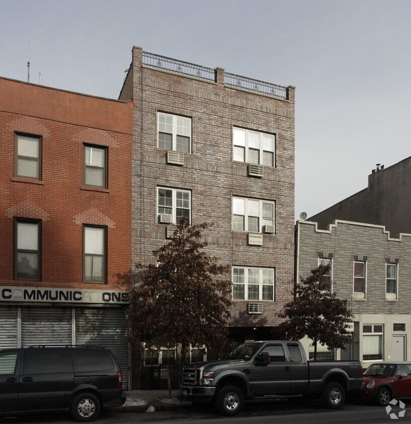 Foto principal - 181 Greenpoint Ave