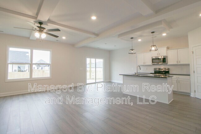Foto del edificio - 190 Monaghan Drive