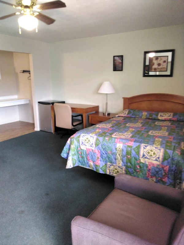 Foto principal - 715 Walsen Ave