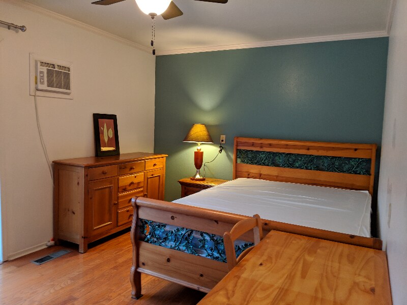 Foto principal - 1195 Yosemite Ave