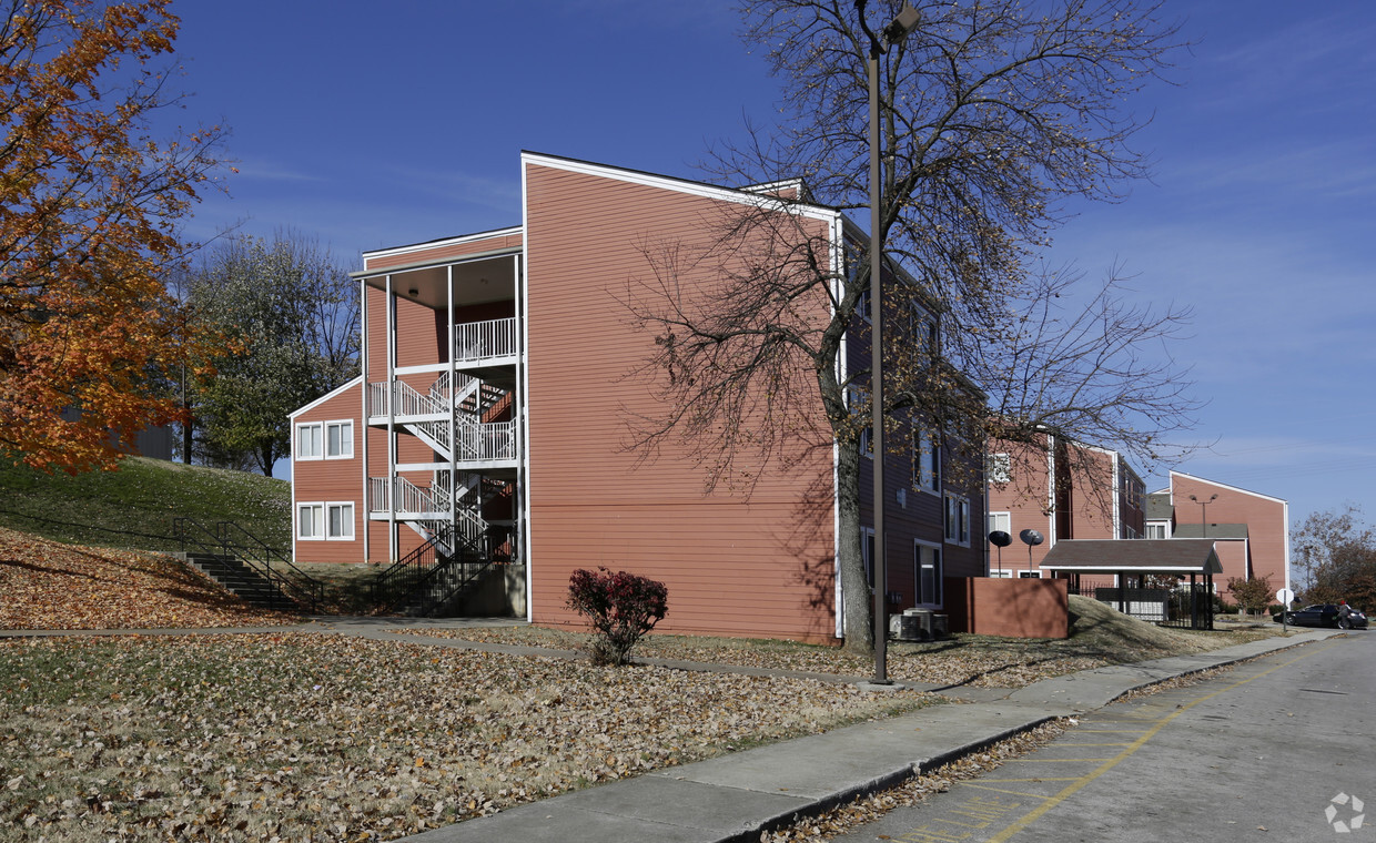 Foto del edificio - The Vista at Summit Hill