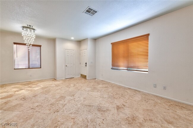Building Photo - 1425 Muinos St